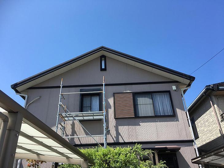 既存窓にシャッター雨戸がつきました。だいたいの窓には取付可能です！担当：吉田