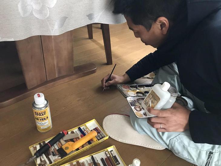 床のリペア工事です。床の傷を直しています！担当：古屋・高見