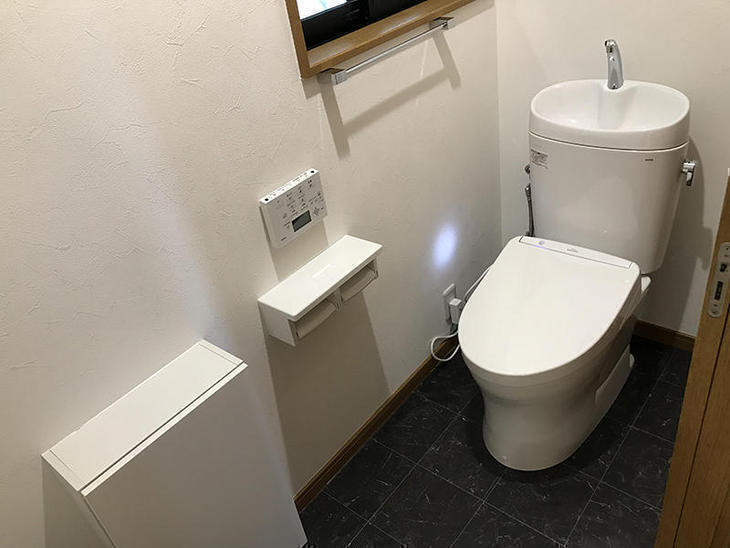 トイレのリフォームが、完了しました！トイレはTOTOのピュアレストEXです。担当：岩城