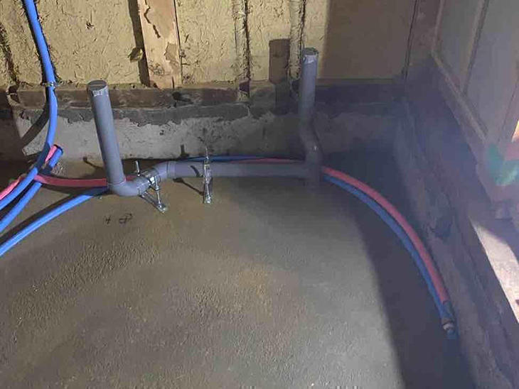 洗濯、洗面化粧台の配管を仕込みました！大工工事に入っていきます。担当：亀田