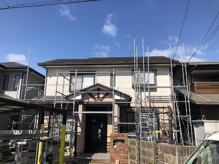 外壁塗装に伴い足場設置してます！担当：山中・高田