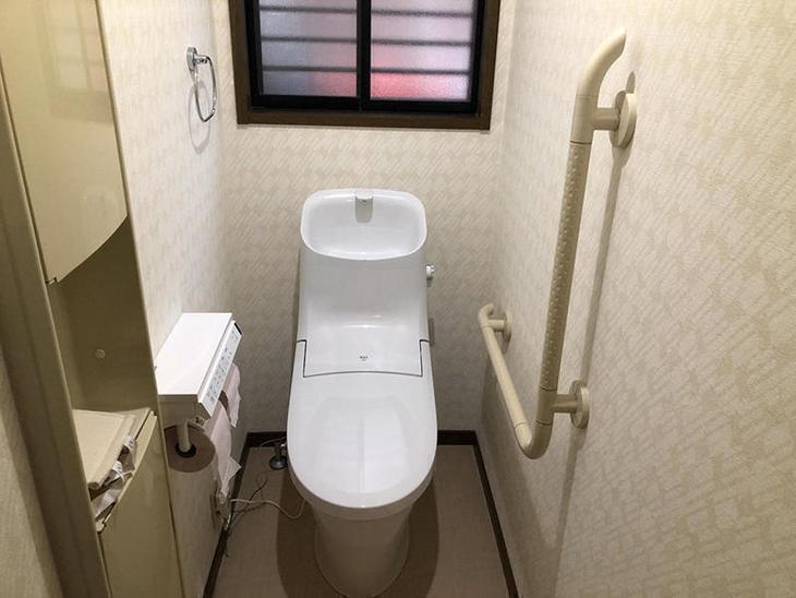 トイレ・クロス共に綺麗になりました。インテリアリモコンで少しおしゃれに！ 担当：中島健太