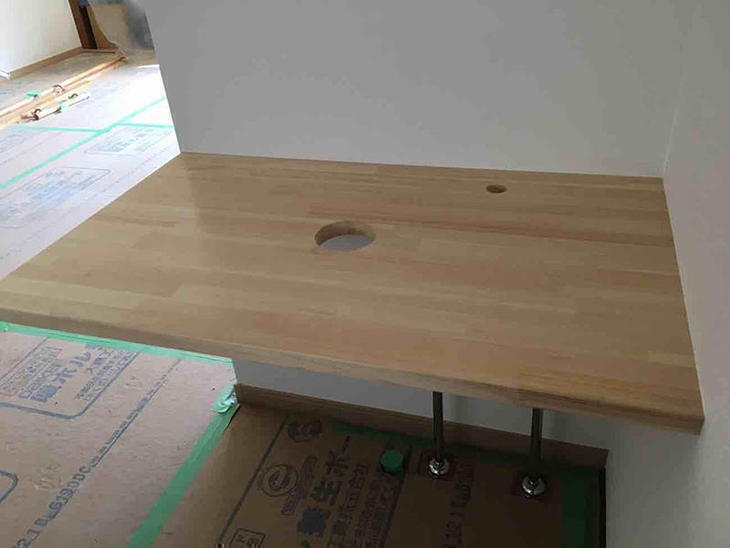 造作の洗面台を作ります。設備配管の仕込みが完了しました。担当：高見・古屋