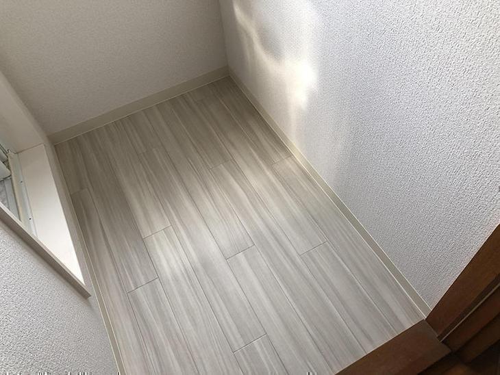 脱衣室のクロス、クッションフロアを貼り替えました！担当：高見