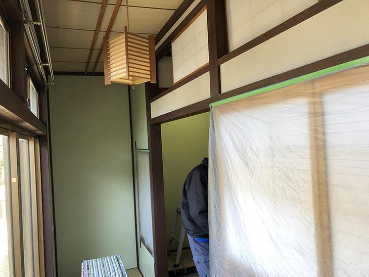 聚楽壁の上塗りが始まりました！明るく綺麗な緑色です！仕上がりが楽しみです！担当：中村太亮