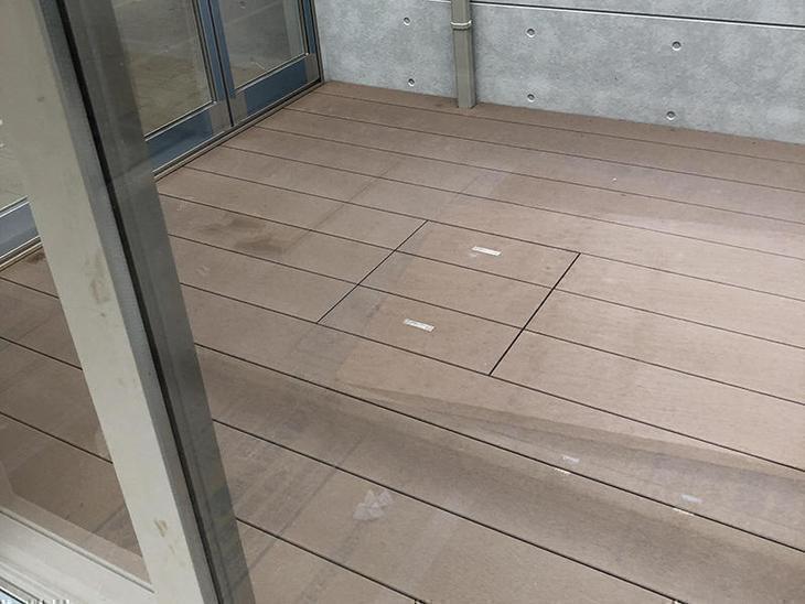 ウッドデッキ工事をしています。担当：森井