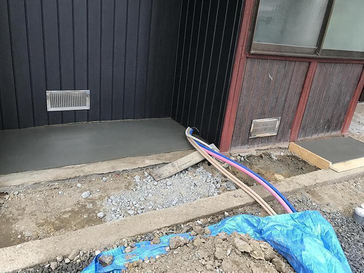 本日、エコキュート用の土間を打設しました！担当：山尾・高田