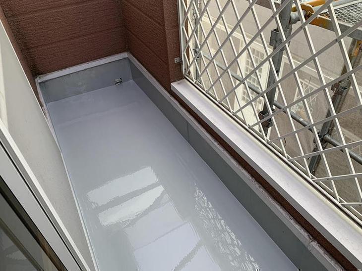 ベランダの防水工事が完了しました。 しっかり乾かす期間を取っていきます。担当：山﨑