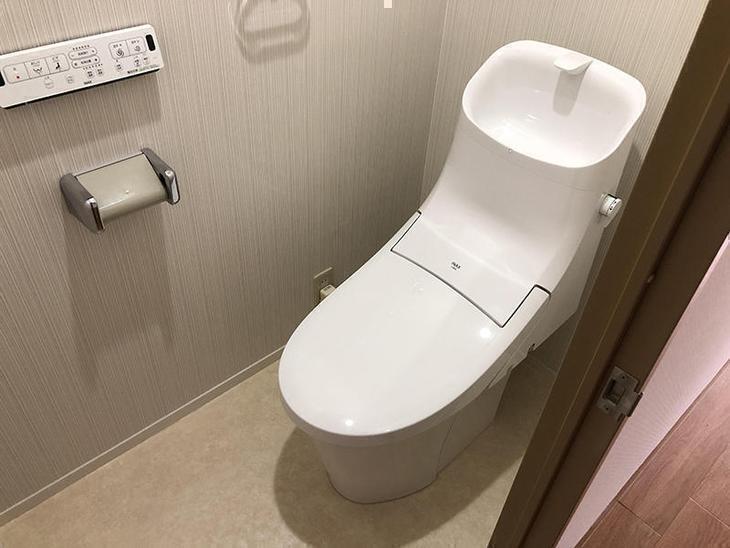 トイレの交換工事が終わりました。クッションフロアも貼り替えて、きれいになりました！担当：高見