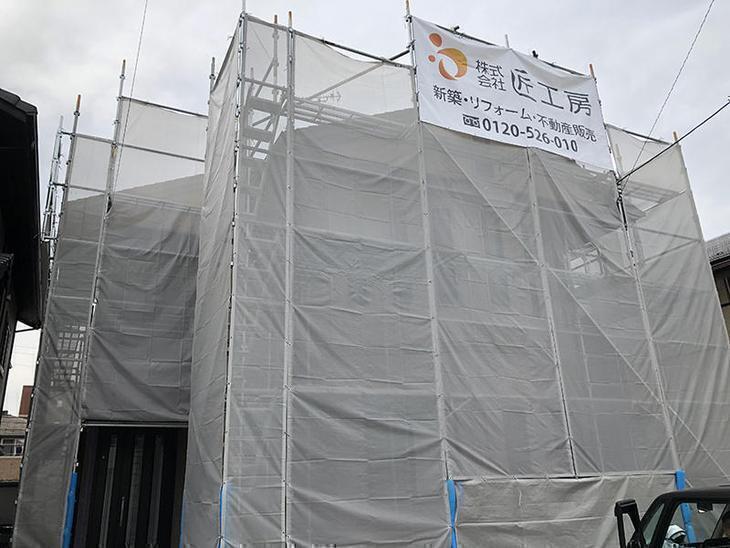 外壁塗装のために、足場を組み立てました！担当：古屋・高見