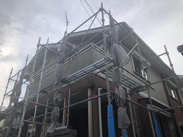 ベランダを解体するので足場を設置しました！担当：山中和樹・馬渕