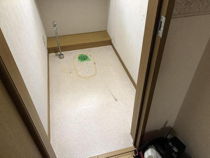 トイレの取り外しです。あとは、給水管を取って完了です！担当：高見