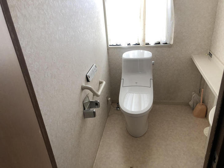 トイレの交換が完了しました！リクシルの匠工房オリジナルをつけました！担当：高見