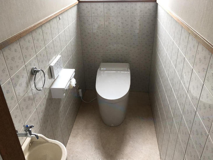トイレの交換工事完了しました。TOTOのタンクレストイレ、ネオレストです！担当：高見