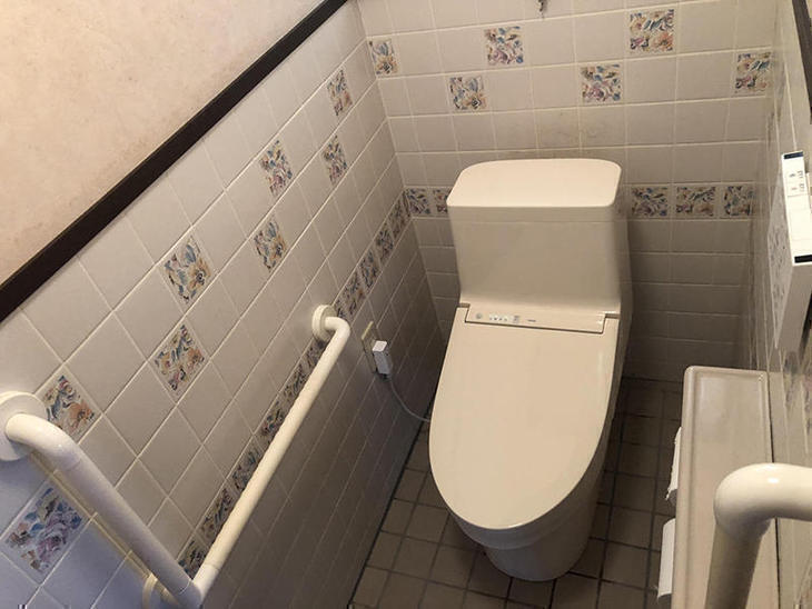 既存のトイレを取り外し、新たにトイレを設置しました！【野洲店】山中和樹・森田