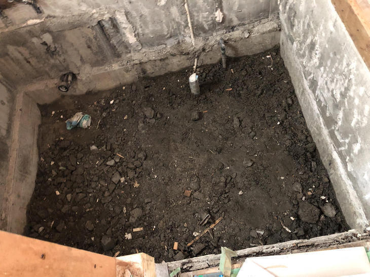 お風呂の解体が完了しました！次の工程は配管工事と電気工事です！担当：高見