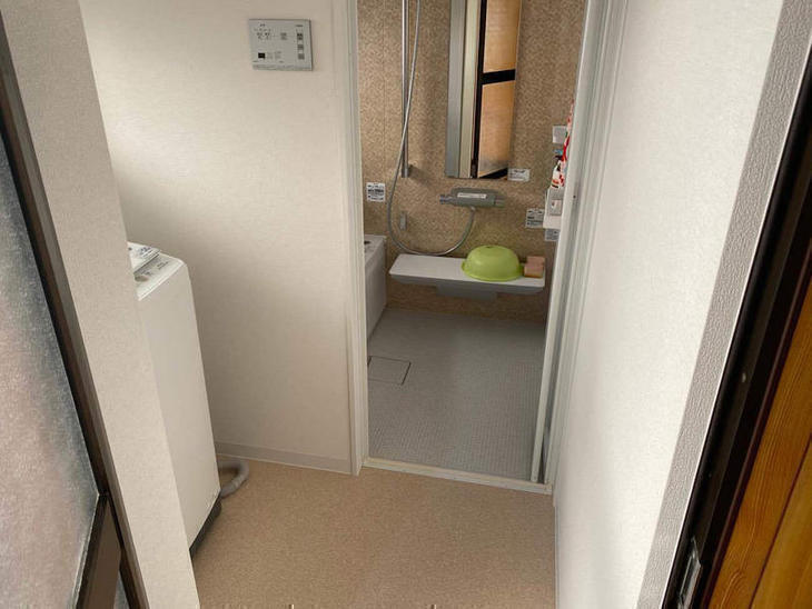 クロス施工が終わり、電気関係の仕上げが完了しました！あとはクリーニングで完了です！【彦根店】高見・早川