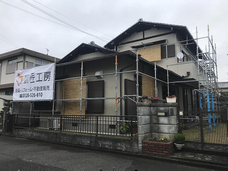 雨樋の改修工事には足場工事が必須です。【野洲店】山尾