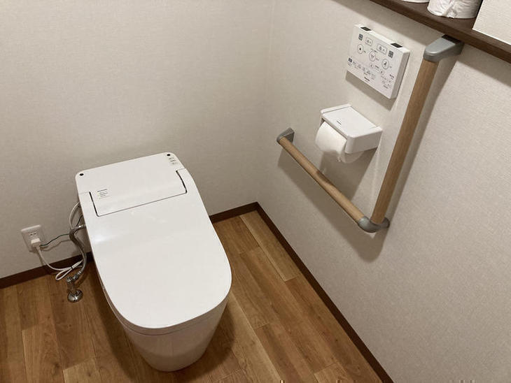 既存のトイレを取り外し、PanasonicのアラウーノS141を設置しました。【野洲店】森田
