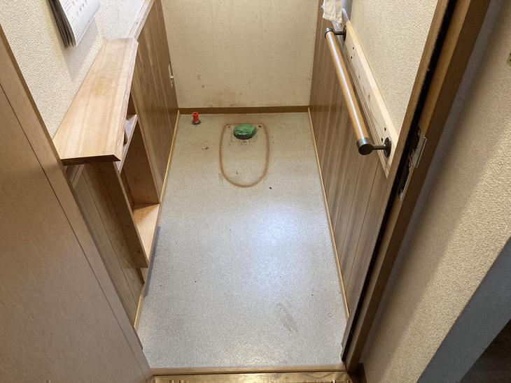 既存のトイレを取り外しました。【水口店】森田