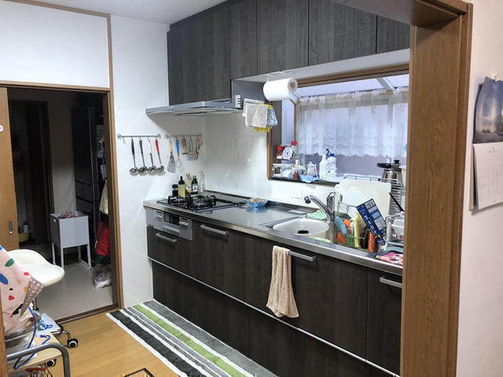 キッチンの交換が完了しました！天井・壁のクロスも貼り替えました。【彦根店】早川
