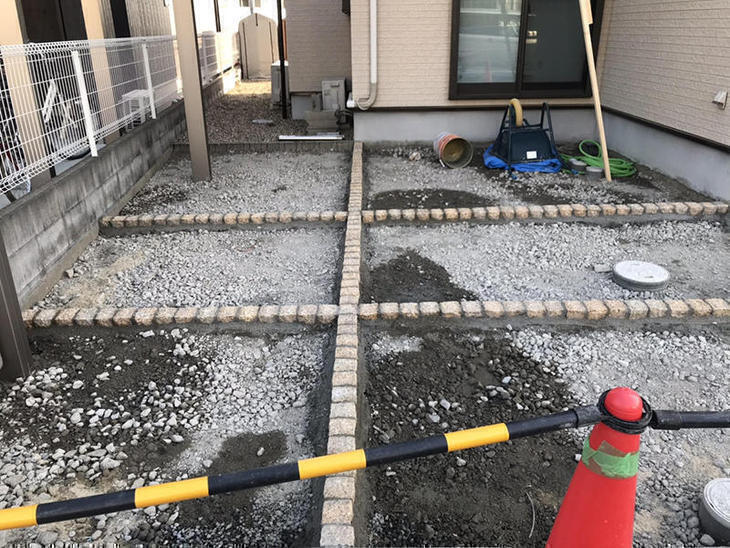 既存が砂利のところをコンクリートにします！目地は一味違ったピンコロ石です！【草津栗東店】渡邊