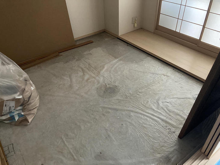 畳の表替えをします。畳を引き上げてもらいました。【草津栗東店】平塚