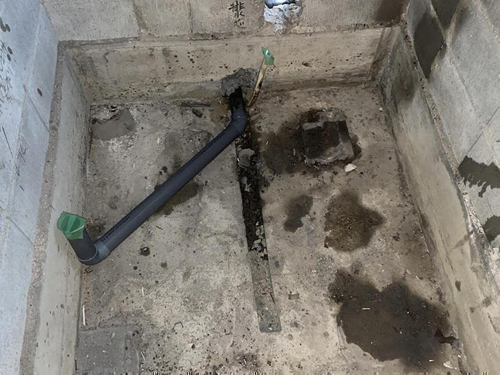 お風呂の排水、給水、給湯、追い焚きの配管を新しく仕込んでます。【野洲店】山中和樹