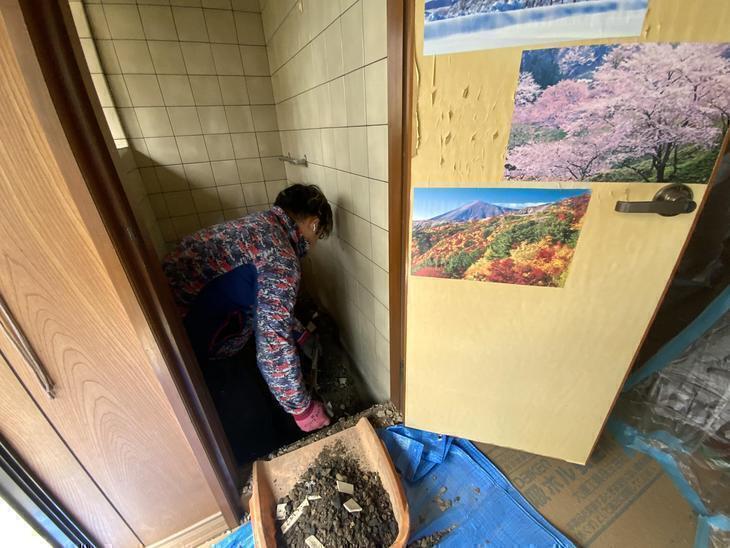 在来のトイレを解体してます！【野洲店】山中和樹・馬渕