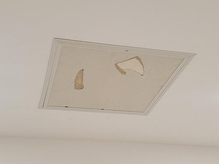 守口市天井点検口取付工事リポート 大阪でリフォームなら匠工房