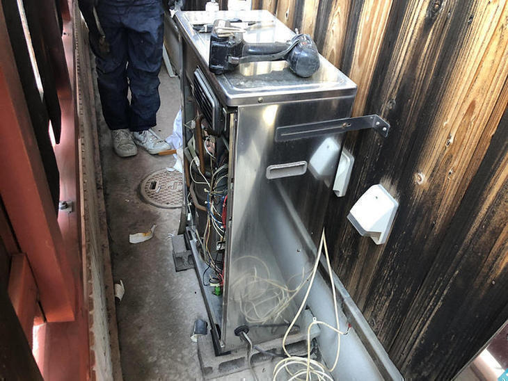 ガス給湯器交換をしています！壊れる前にぜひ交換をおすすめします！【八日市店】馬渕・山中和樹・金ヶ﨑