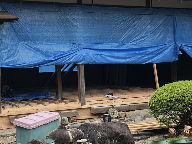 床の下地工事をしています！【野洲店】岩城