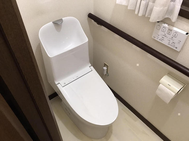 トイレ交換をして綺麗になりました！【八日市店】山中和樹・金ヶ﨑