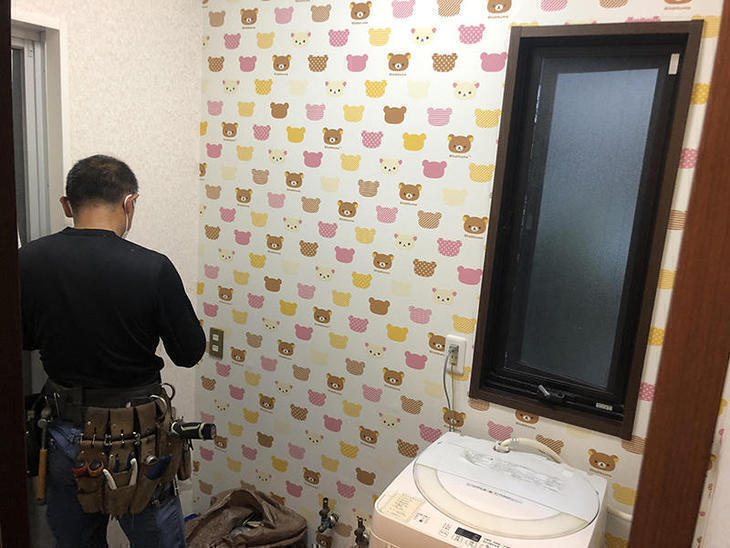 洗面所のアクセントクロスが可愛いです！【八日市店】山中和樹・金ヶ﨑