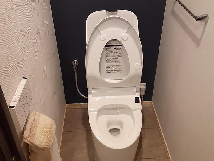 トイレ交換工事を行いました。トイレはZR1を取り付けました。【草津栗東店】日浦