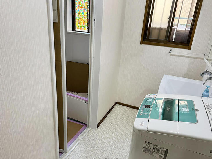 洗面所のクロスとクッションフロアを貼り替えました。【水口店】藤井
