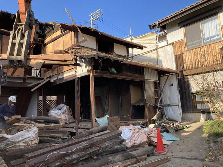 離れを解体しています。【彦根店】早川