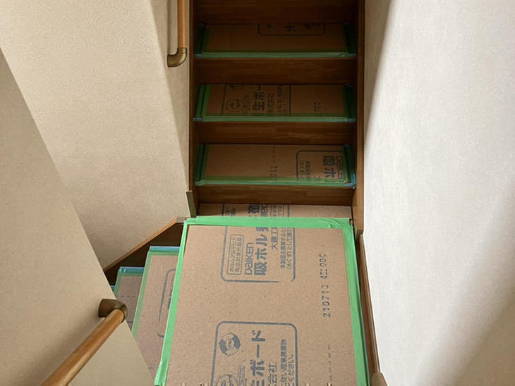 工事着工前に養生作業をしました。【彦根店】古屋・白井・島田
