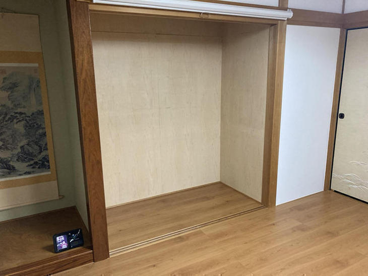 フローリングを上貼りしました。押入の内部までフローリングを貼り伸ばしました！【野洲店】西嶋