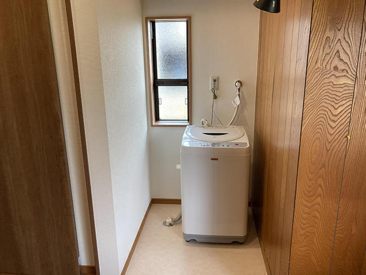 トイレを新設した横に、洗濯機置き場を設けました。【水口店】亀田・越田
