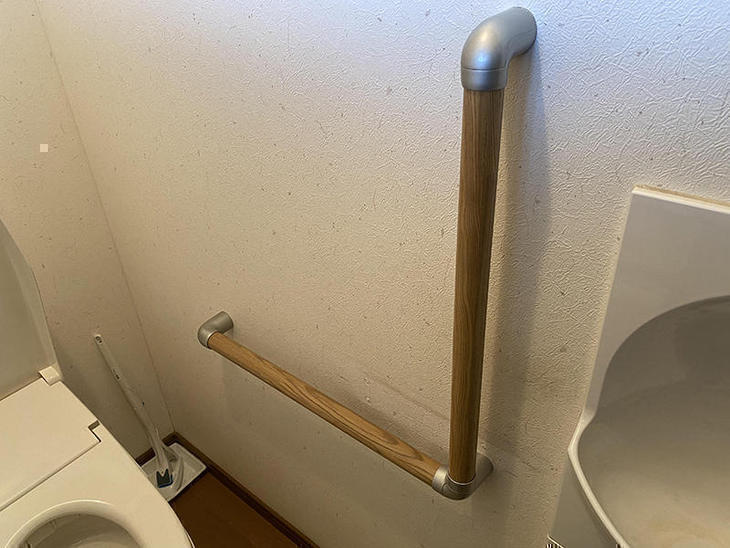 トイレの手すりを取り付けました。【野洲店】野本