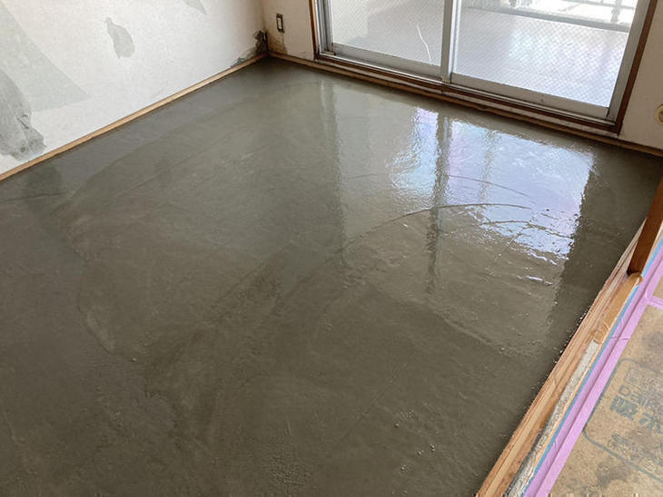 左官工事を行いました！きれいにコンクリートがつめられています！【湖東湖北店】早川・吉岡