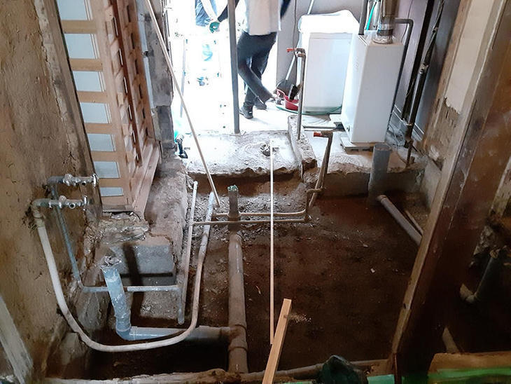 お風呂・トイレの解体が完了しました！これから配管の工事に移っていきます！【野洲店】野々下