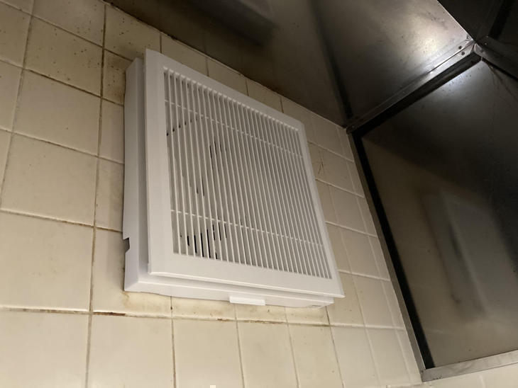 換気扇交換工事を行いました。これで換気力がUPします！【湖東湖北店】 有本・吉岡