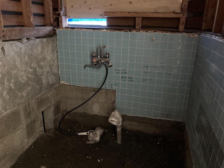 在来（タイル）の風呂を解体しました。【大津湖西店】山﨑・山本雅大