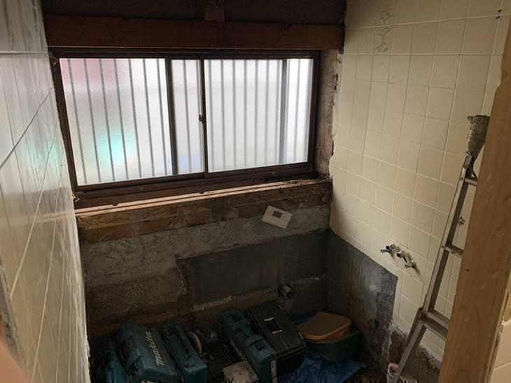 解体後に白蟻の被害があったので、これから補修をしていきます。【大津湖西店】築山・山本梨生