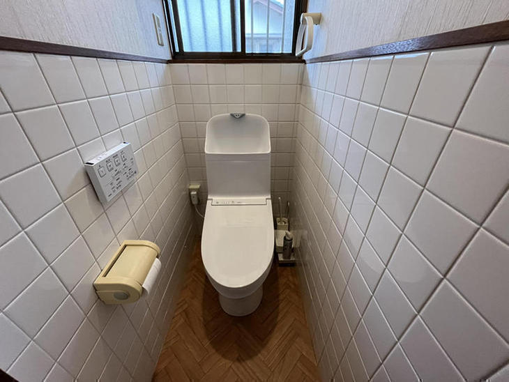トイレ交換と床クッションフロアの交換工事を行いました！床のデザインも素敵です！【野洲店】野々下