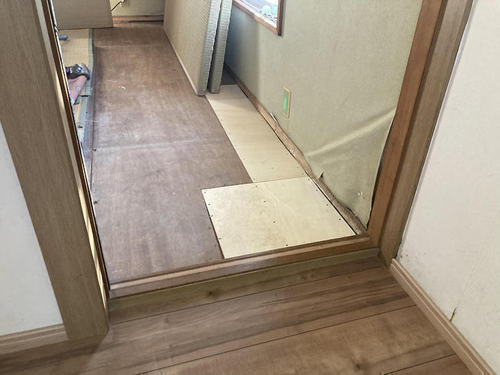 和室の畳下の床を補修致しました。【水口店】越田