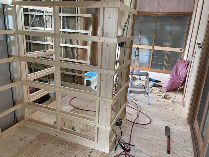 間取り変更に伴う下地造作工事を行いました。【水口店】森田