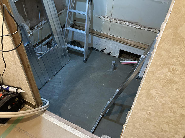 ユニットを解体して、土間打ち完了致しました。【水口店】越田